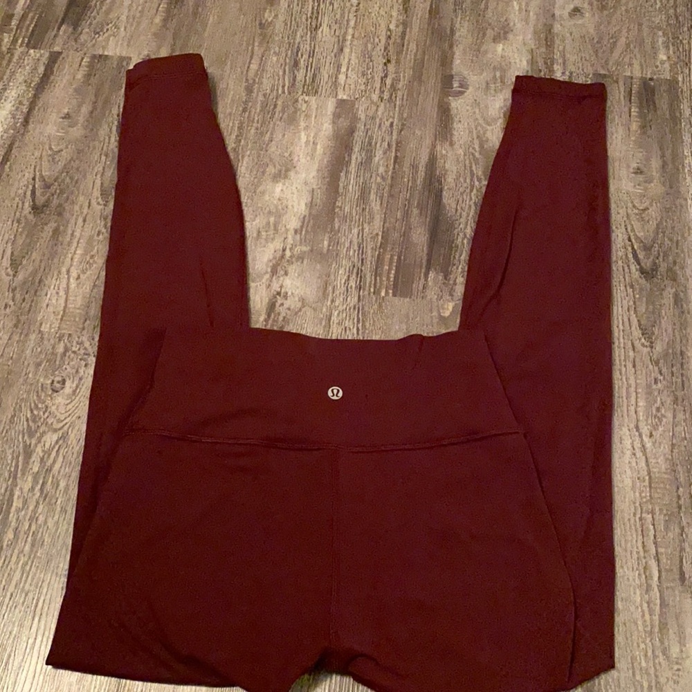 Lululemon Wunder Under leggings